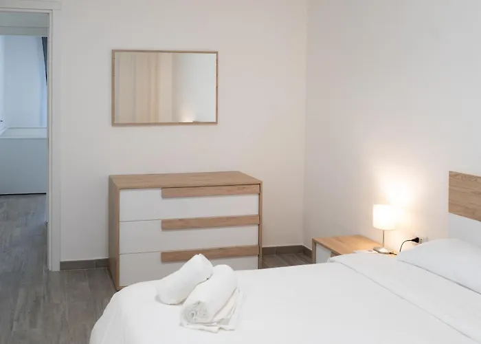 10Min Rhofiera & Sansiro - 5Min Metro - Ac - Freeparking